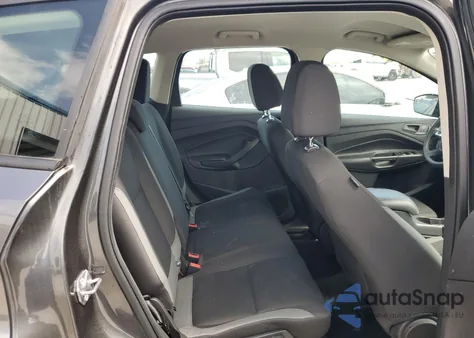 2015 Ford Escape S z USA, uszkodzony, nr VIN 1FMCU0F7XFUB09150